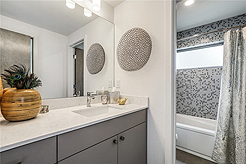 CAPITOL HILL CONTEMPO